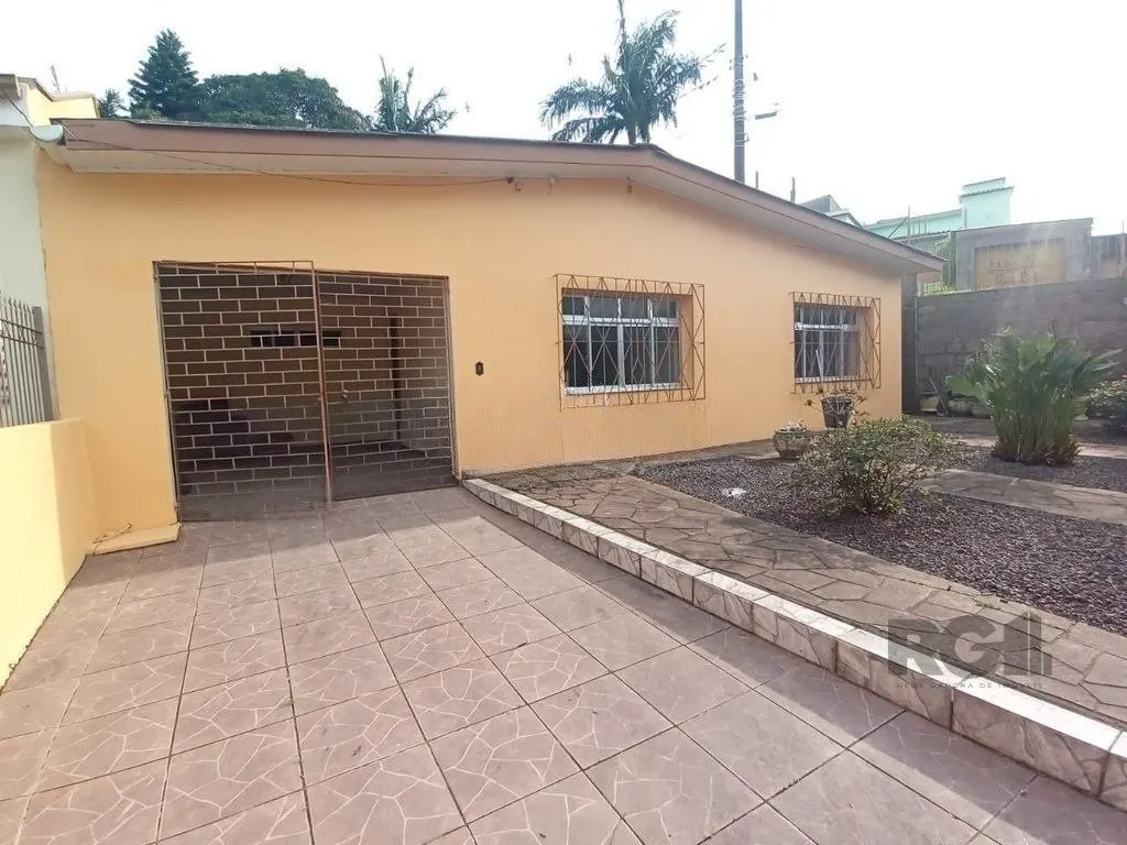 Imagem Casa de 2 dormitórios no bairro Campo Novo