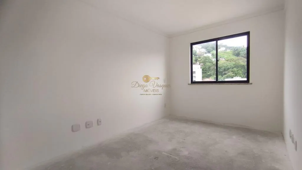 Imagem Cobertura para Venda em Teresópolis / RJ no bairro Agriões