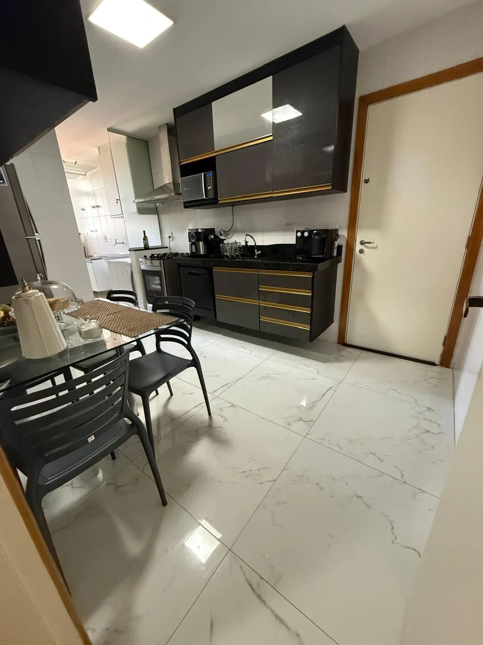 Imagem Apartamento com 3 quartos à venda em Vila Velha