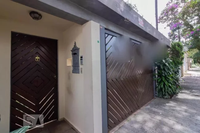 Imagem Vende-se lindo e espaçoso sobrado no Planalto Paulista para uso comercial ou residencial!!