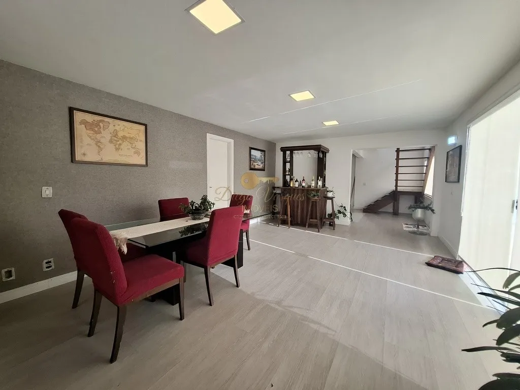 Imagem Casa para Venda em Teresópolis / RJ no bairro Várzea