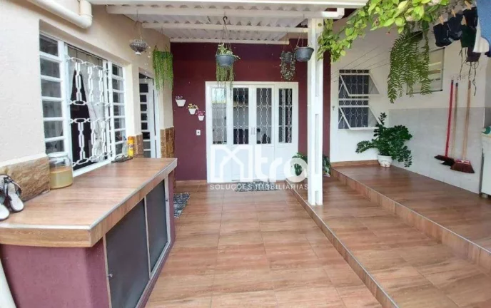 Imagem Casa com 5 dormitórios à venda, 266 m² por R$ 600.000,00 - Santa Rita - Guaratinguetá/SP