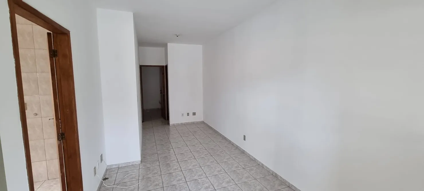 Imagem Casa em condomínio tranquilo - conforto, espaço e lazer para sua família!