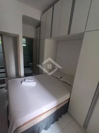 Imagem Apartamento 3 Quartos Frente Praça – Reformado em Copacabana, 80m², Posto 5