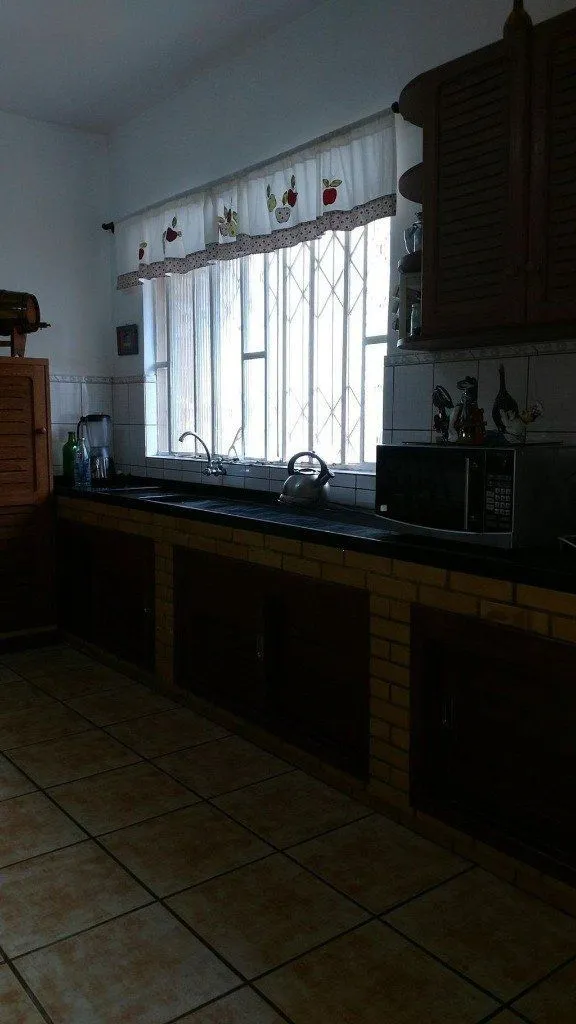 Imagem Casa de 3 dormitórios no bairro Sarandi