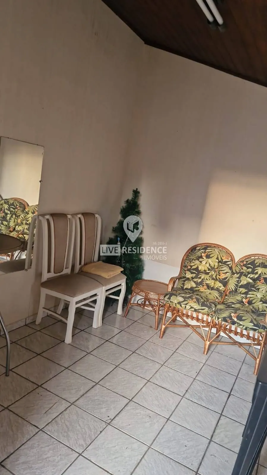 Imagem Vende-se Casa no Centro da cidade de Itatiba SP com terreno 250m²