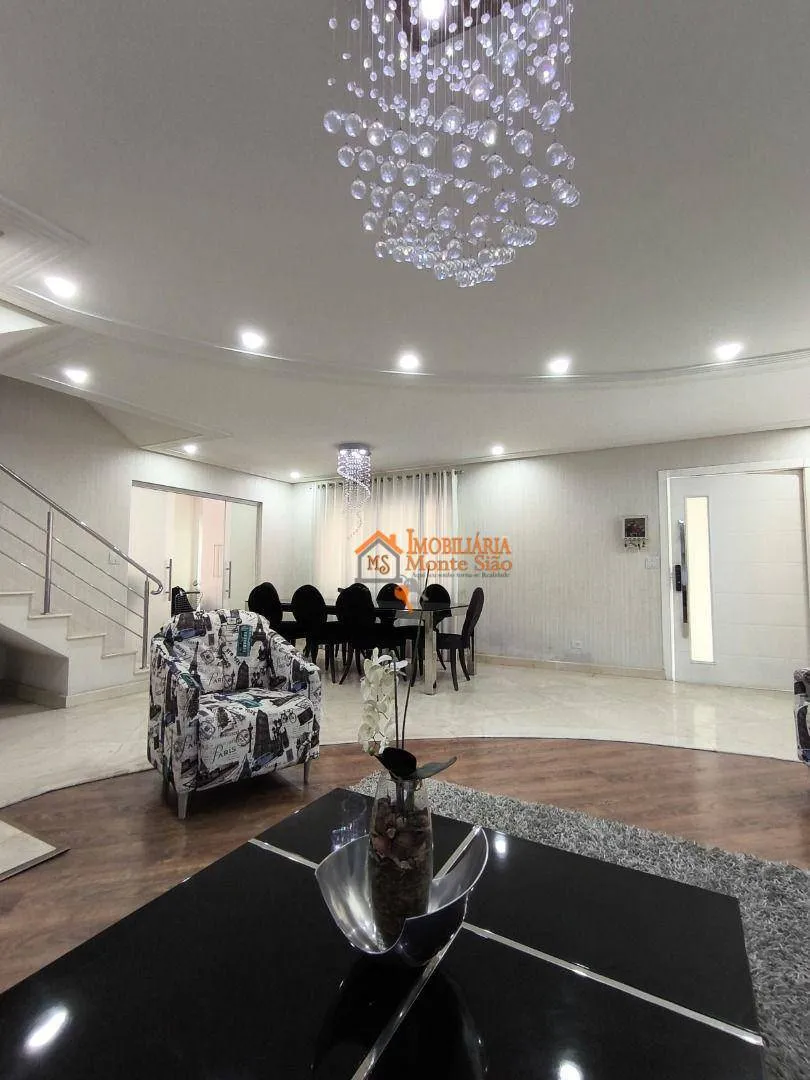 Imagem Sobrado com 3 dormitórios à venda, 430 m² por R$ 2.500.000,00 - Jardim Maia - Guarulhos/SP