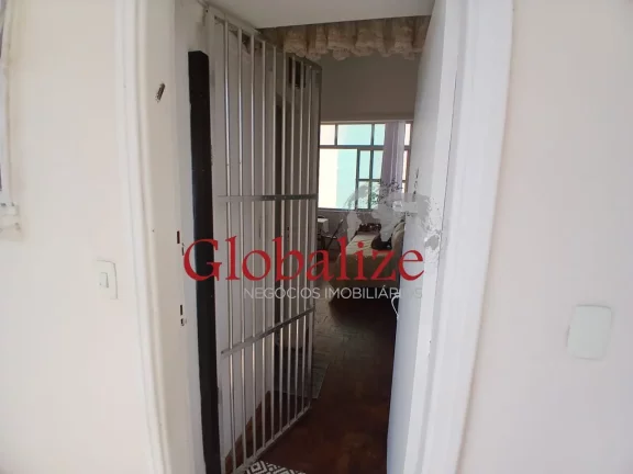 Imagem Belo apartamento em Santos no bairro da Pompéia em prédio na avenida da praia de 1 dormitório à venda por R$ 350.000,00.