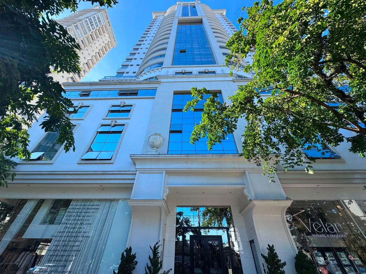 Foto do imóvel Apartamento à venda com 139m2 por R$ 2.900.000,00