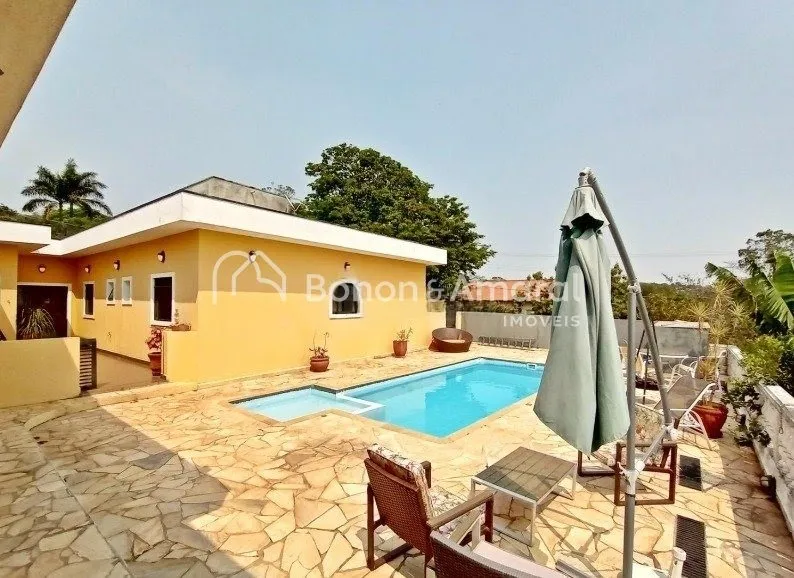 Imagem Casa de Campo à Venda - Condomínio Clube de Campo Valinhos/SP