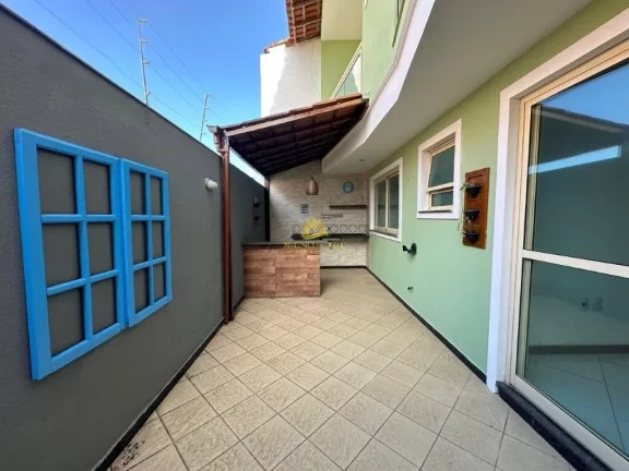 Imagem Descubra a tranquilidade e a conveniência de morar em uma casa duplex charmosa e completa em Guarap...