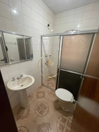 Imagem Casa Sobrado, 3 dormitórios ( 1 suíte), 2 vagas, 316m², Jardim Veneza, Sjc.