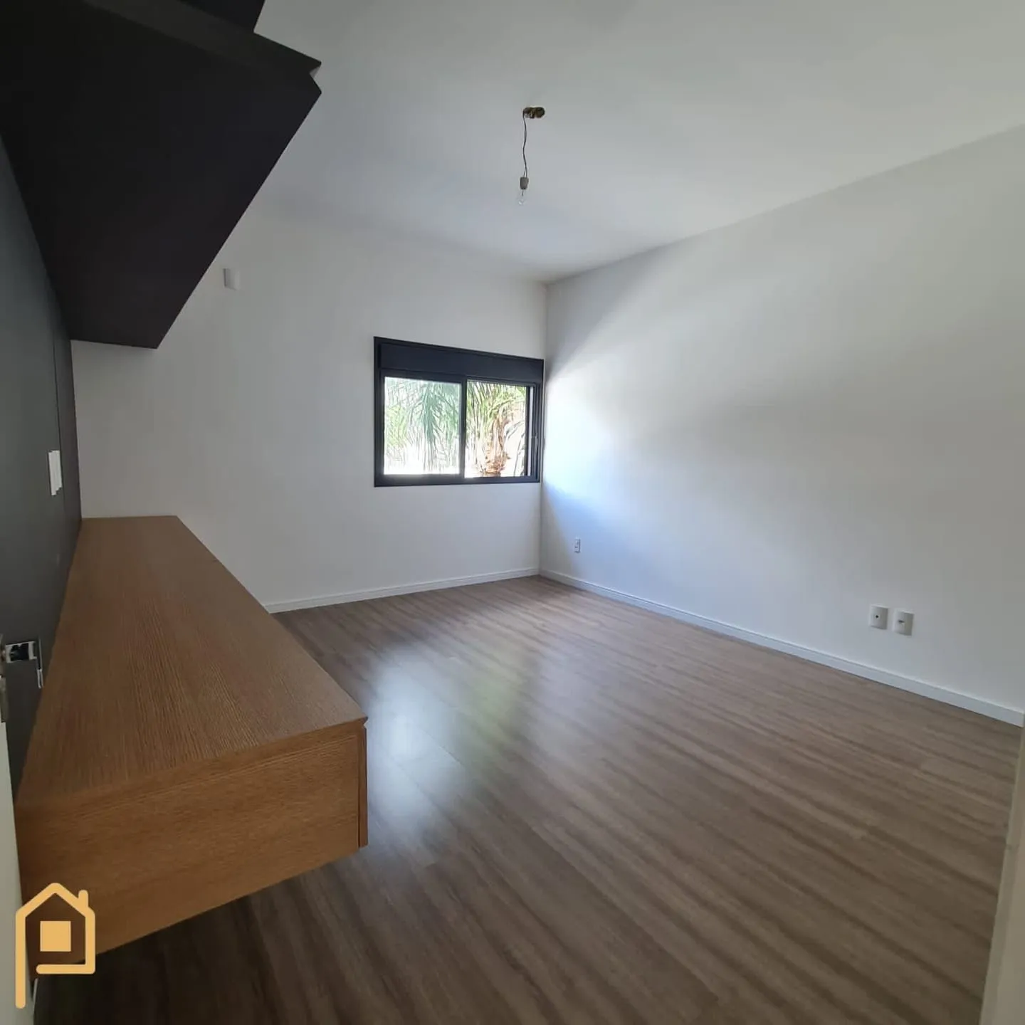 Imagem Casa à venda 3 Quartos, 3 Suites, 2 Vagas, 330M², Taubaté Village, Taubaté - SP | Condominio Taubaté Village