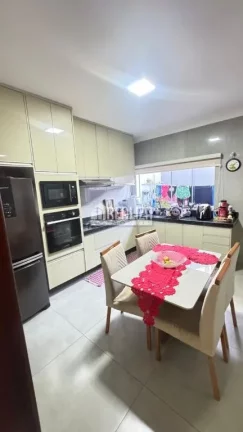 Imagem Casa à venda no bairro Olinda, Uberaba: 3 dormitórios, suíte, garagem