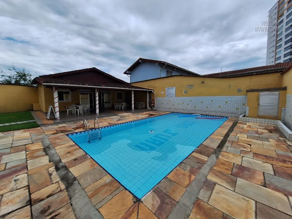 Foto do imóvel Casa de condomínio 2 dormitórios com piscina em Mongaguá em Vila Atlântica, Mongaguá - SP