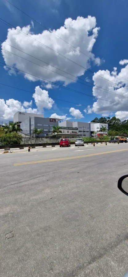 Imagem Prédio Comercial para Locação em Cotia / SP no bairro Jardim Helena Maria