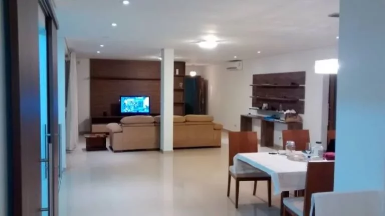 Imagem BELISSIMA CASA A 50 MTS DA PRAIA