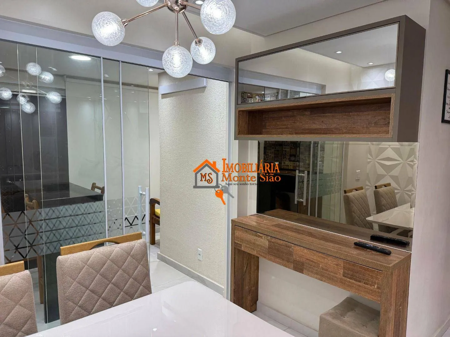 Imagem Apartamento com 2 dormitórios para alugar, 66 m² por R$ 6.500,00/mês - Jardim Flor da Montanha - Guarulhos/SP