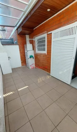 Imagem Sobrado em condomínio 2 dormitórios no bairro Japui – São Vicente