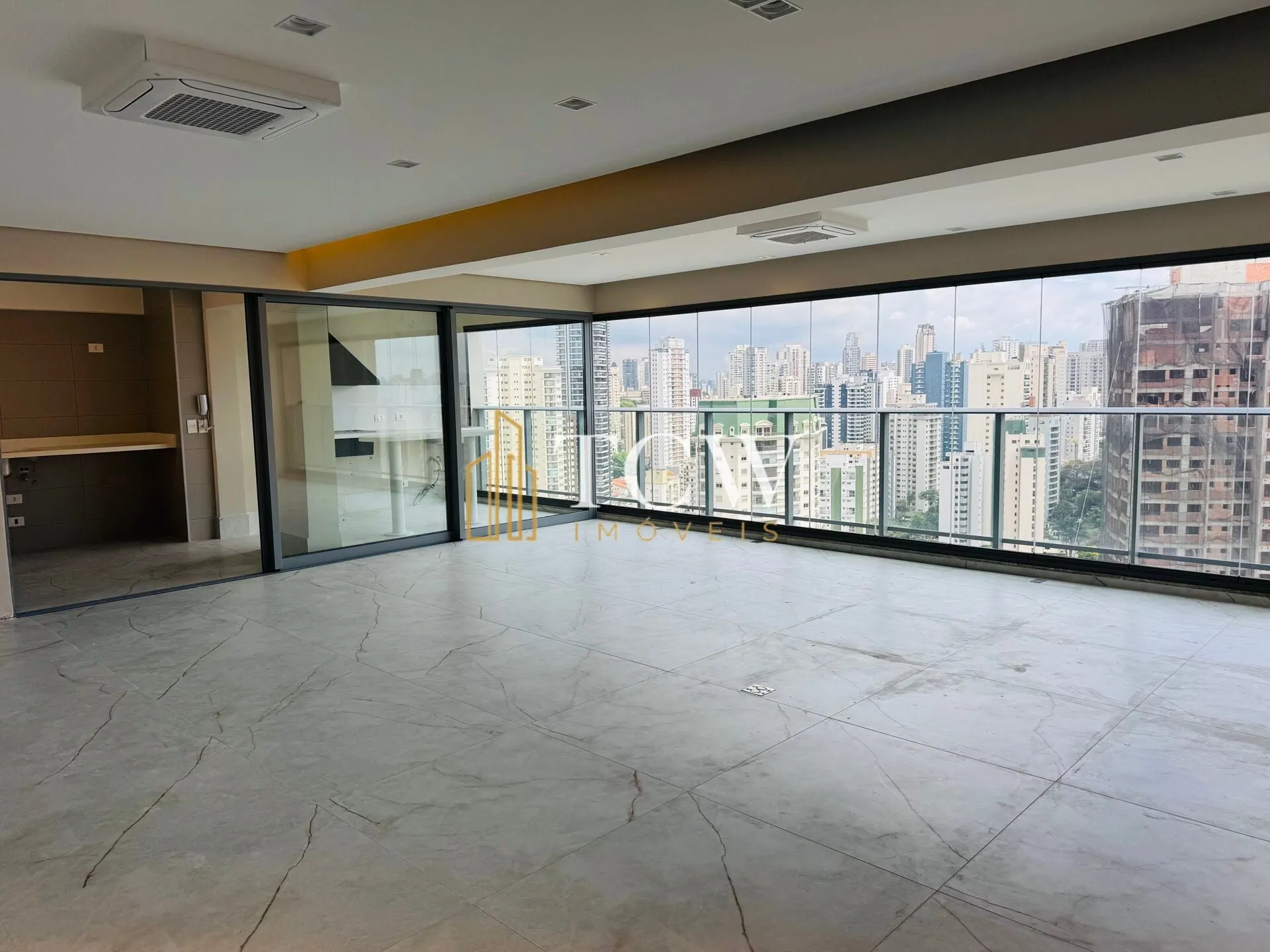 Imagem Apartamento à Venda na Chácara Klabin | 3 Suítes | 146 m² | 2 Vagas | Andar Alto | São Paulo/SP