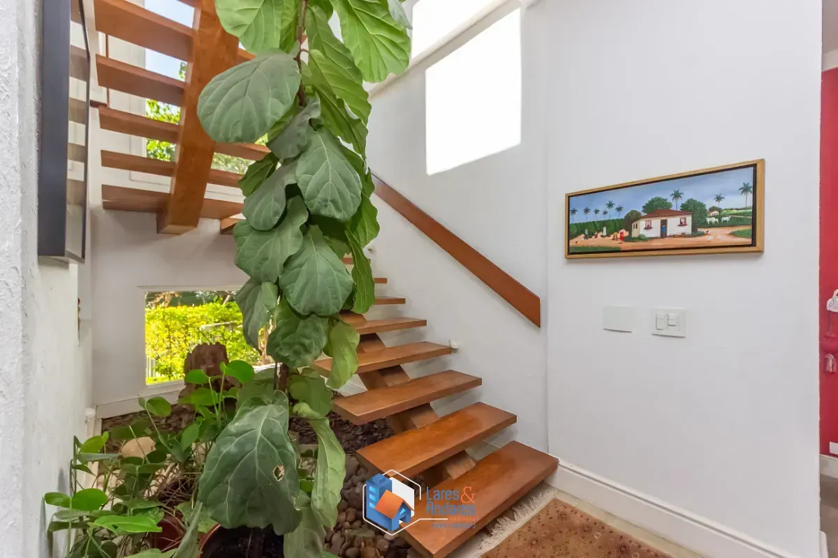 Imagem Casa para venda em Jardim dos Estados com 4 quartos, sendo 2 suítes, 389m²