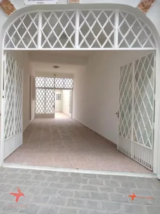 Imagem Casa comercial assobradada em Pinheiros, São Paulo-SP: 7 salas, 2 banheiros, 4 vagas de garagem, 320m² de área.