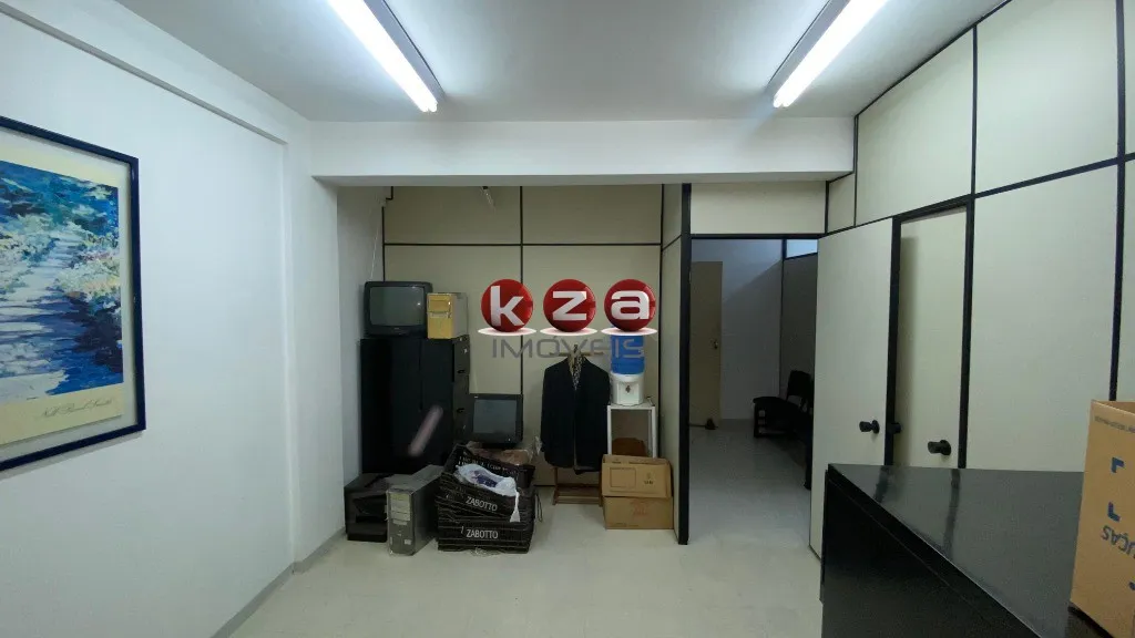 Imagem Sala Comercial na Av. Onze de Agosto, Valinhos-SP 3 Salas, 2 Banheiros, 1 Vaga de Garagem 80m² de Área