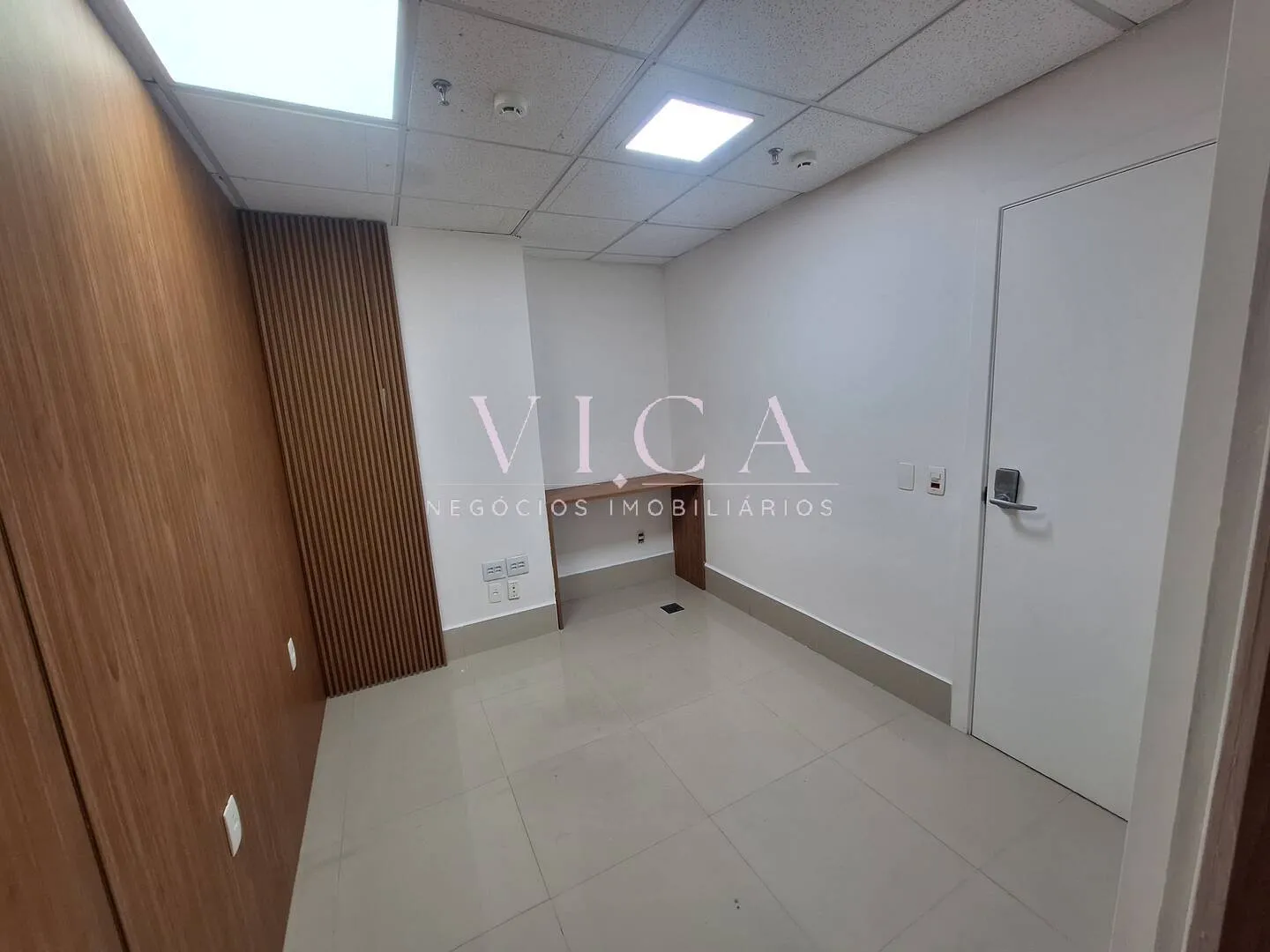 Imagem Alphaville| Edifício Alpha Premim sala 92m² 2 vagas R$ 940.000