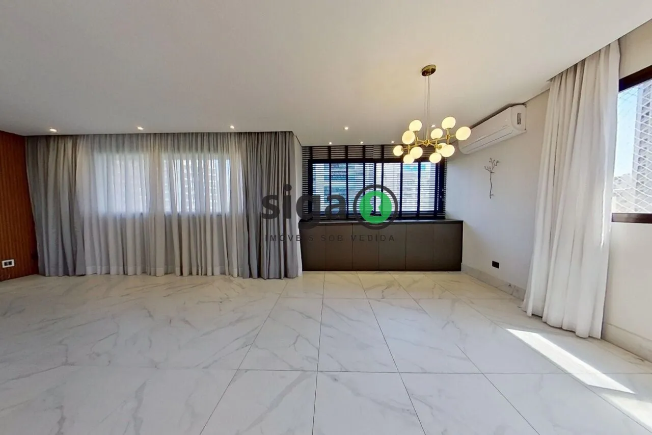 Imagem Apartamento à venda em Moema Índios - 213m², 3 dormitórios sendo 2 suítes, 4 vagas, reformado