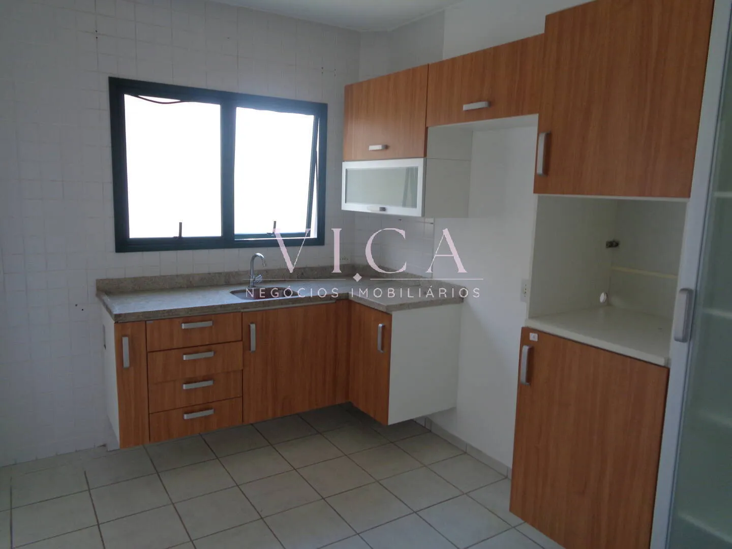 Imagem Casa com 3 dormitórios, 160m² a venda por R$ 2.100.001 - Tamboré Alphaville