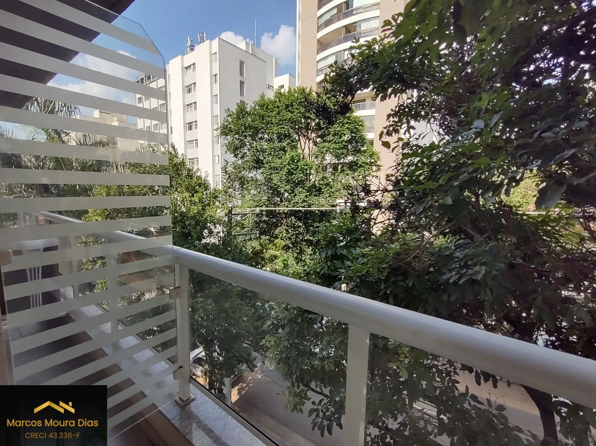 Imagem Conjunto mobiliado com ar condicionado à venda, 33 m², 2 banheiros e 1 Vaga de Garagem - Pompeia - São Paulo/SP