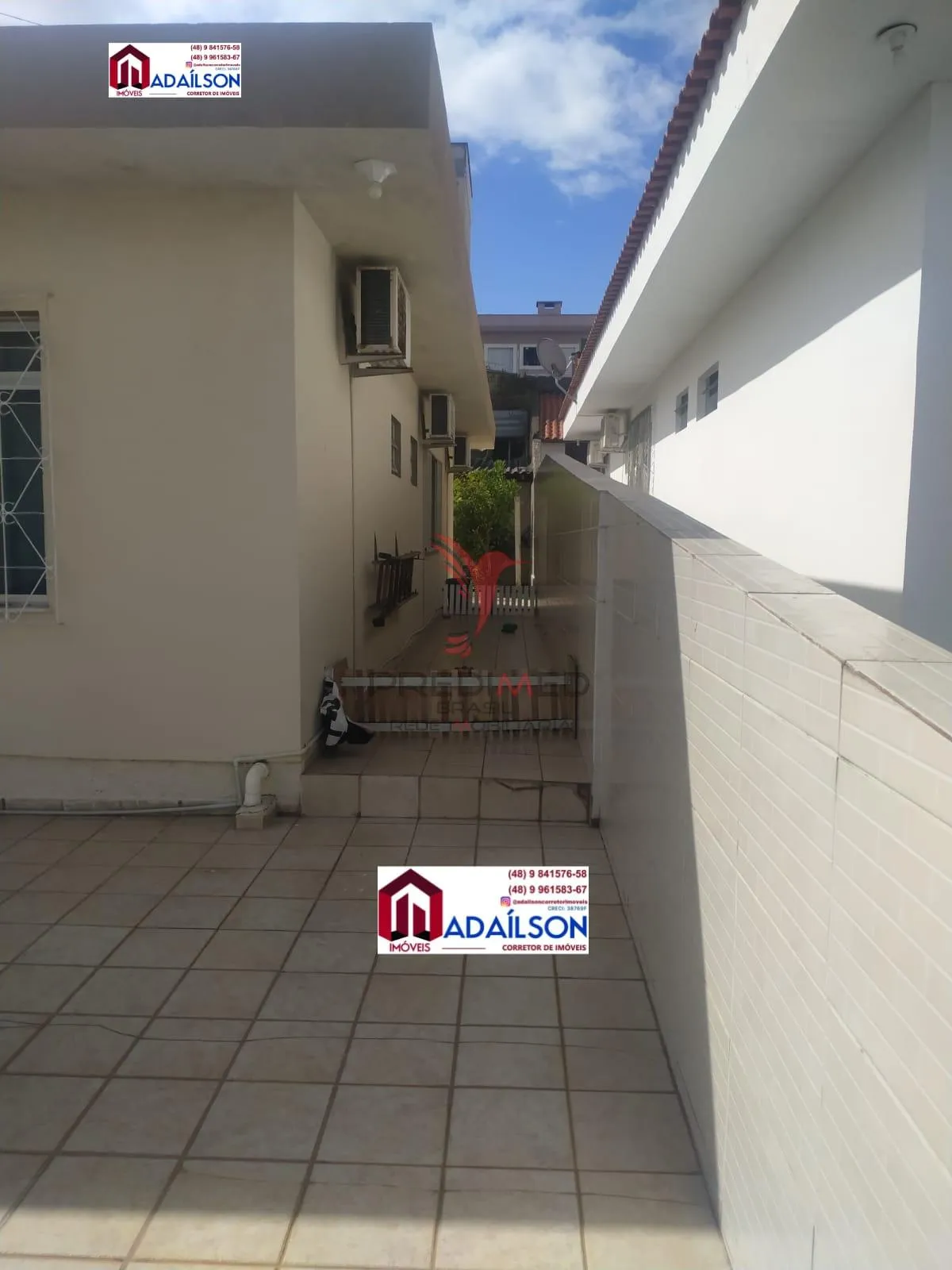 Imagem CASA A VENDA EM SÃO JOSÉ SC, BARREIROS, 3 DORMITÓRIOS, 1 SUÍTE + EDÍCULA COM CHURRASQUEIRA