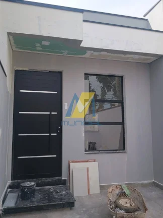 Imagem Casa térrea com suíte e quintal, localização privilegiada no ABC
