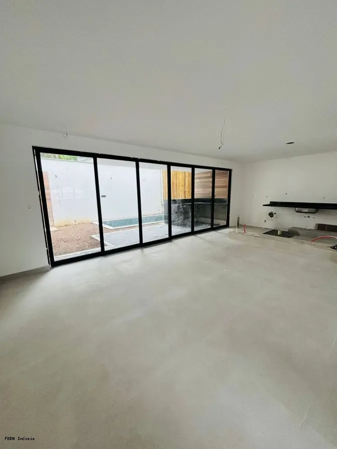 Imagem Casa Duplex / Nova para Venda em Rio de Janeiro / RJ no bairro Freguesia (Jacarepaguá)