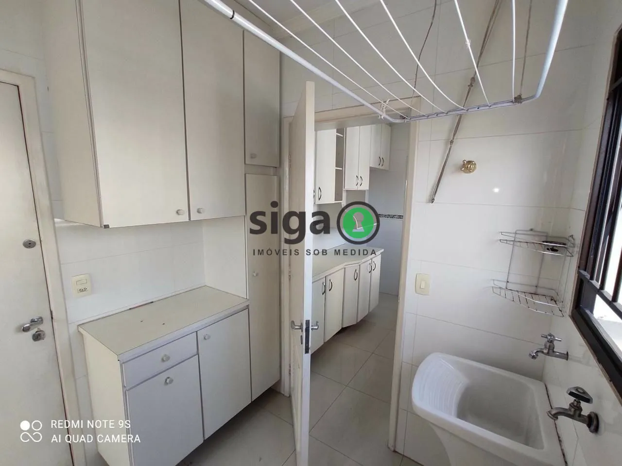 Imagem Conforto e Funcionalidade em um Apartamento Completo