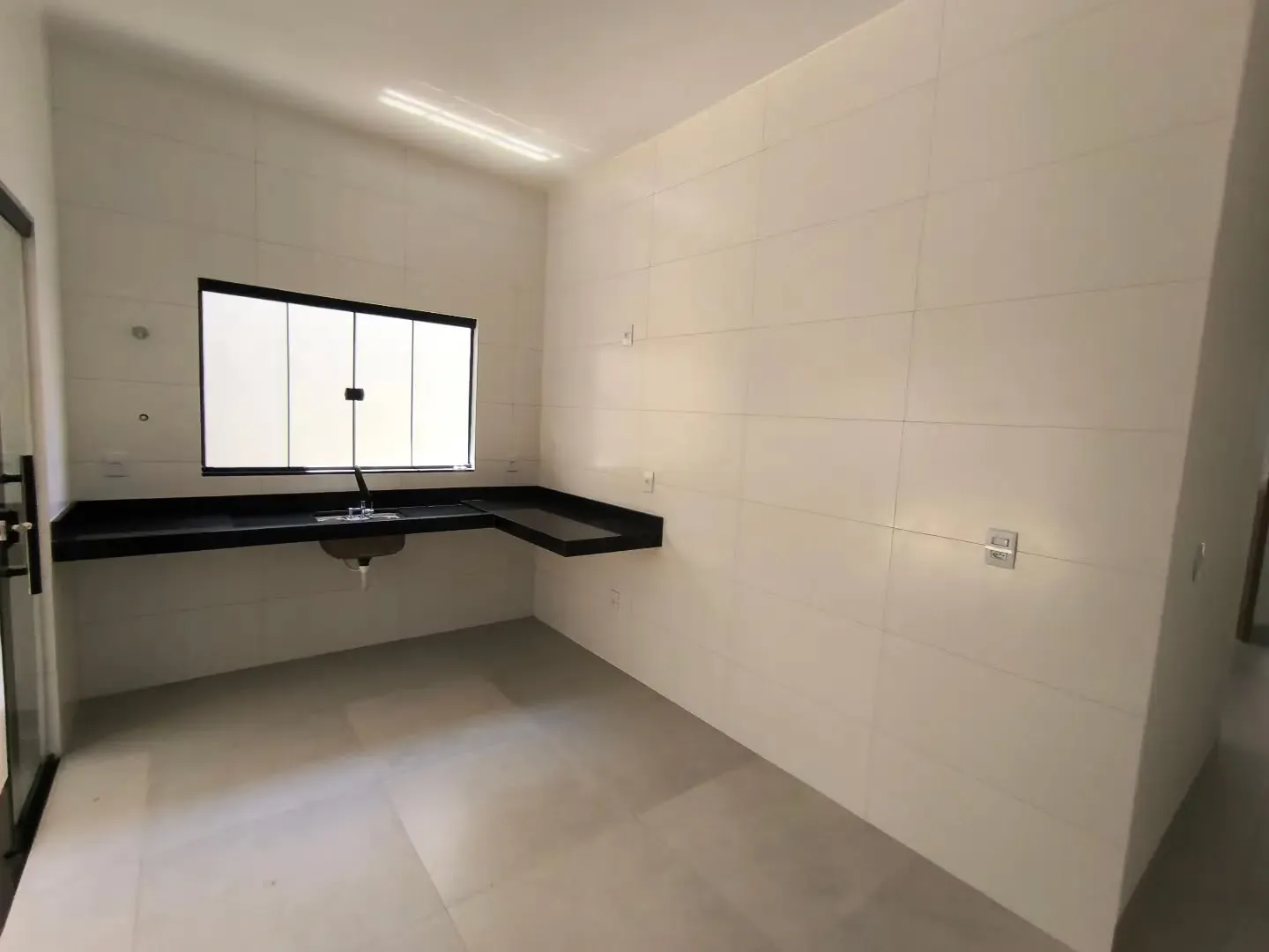 Imagem Casa 3/4 C Suite No Santa Luzia Com Area Gourmet