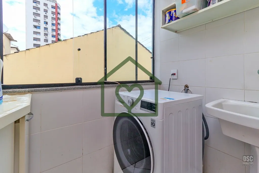Imagem Descubra seu novo lar em um dos bairros mais desejados de Porto Alegre. Localizado no Jardim Itu Sab...