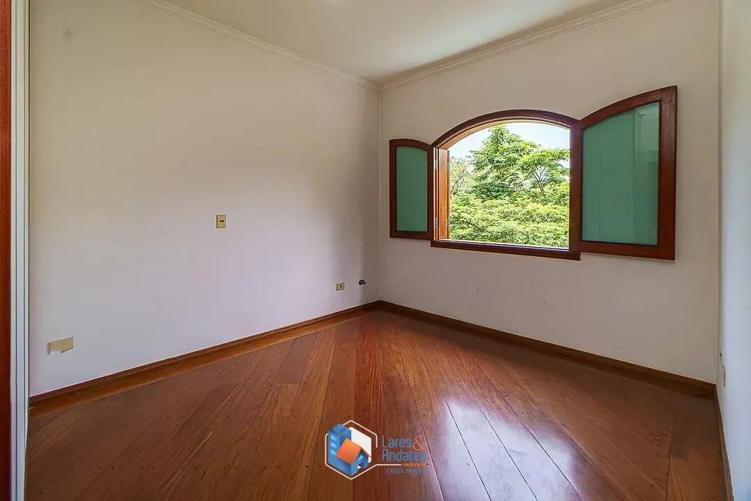 Imagem Casa para venda em City América com 4 quartos, sendo 2 suítes, 560m²
