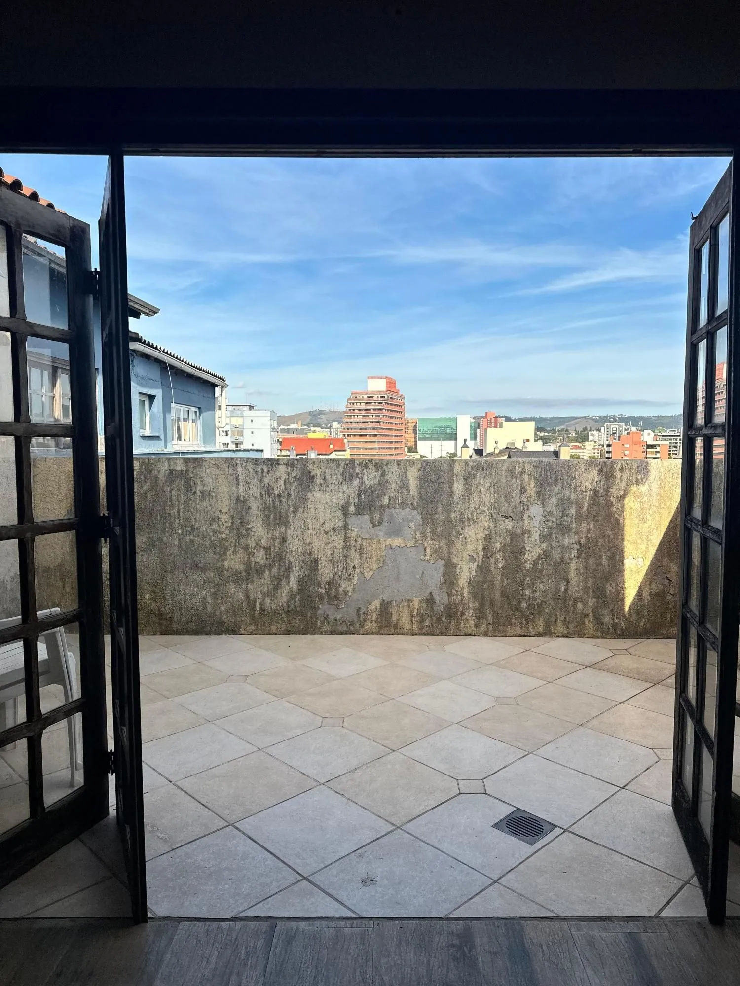 Imagem Cobertura de 1 dormitório com vaga de garagem Cidade Baixa, em Porto Alegre.