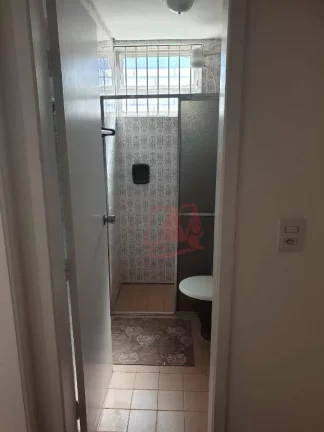 Imagem No bairro Santa Cecilia, térreo de 1 dormitório com pátio.
