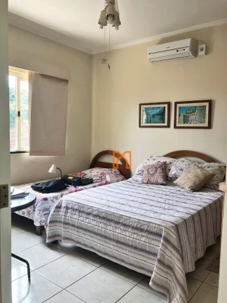 Imagem Casa com 5 dormitórios à venda, 296 m² por R$ 1.600.000,00 - Centro - Brazópolis/MG