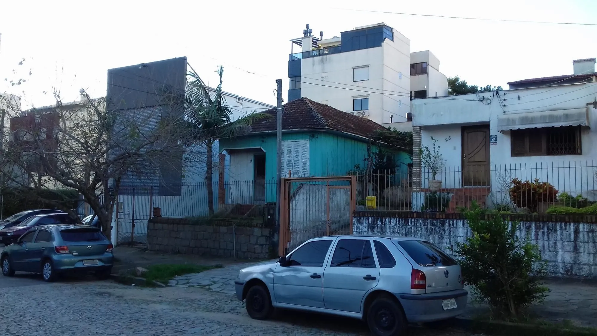 Imagem Casa para Venda - 91m², 2 dormitórios, 1 vaga - Jardim Botânico