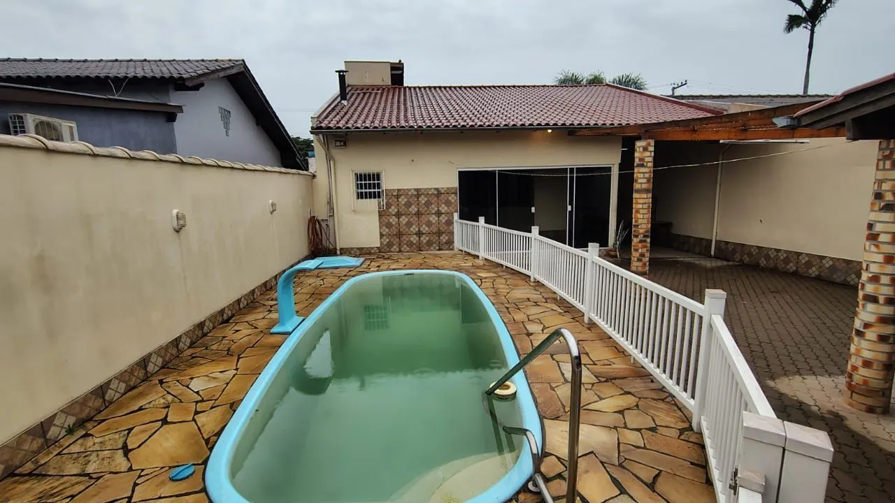 Imagem Casa com 2 quartos à venda