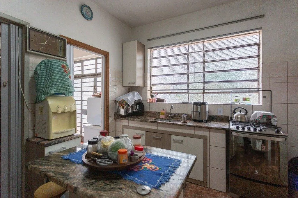 Imagem casa de 4 dormitórios no bairro cavalhada