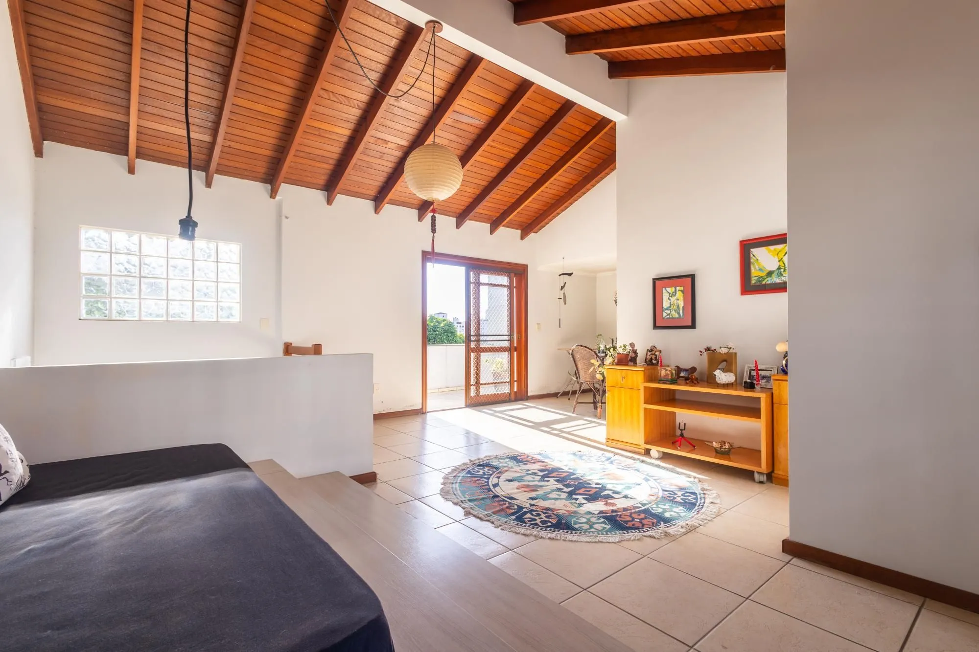 Imagem Excelente casa com 214m² privativos na Rua Dona Paulina - Bairro Tristeza!