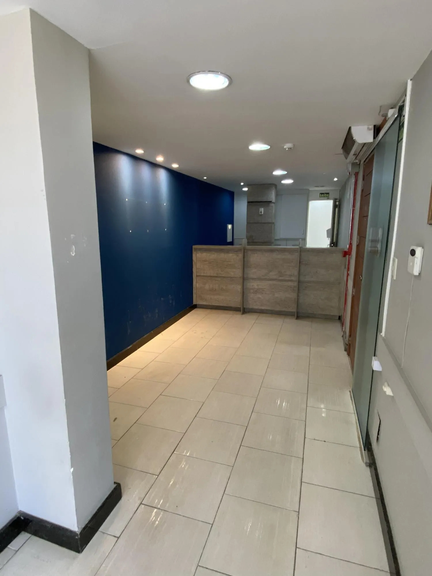 Imagem MÁFFER IMÓVEIS ALUGA EXCELENTE CONJUNTO COMERCIAL - ANDAR INTEIRO NO CENTRO DE PORTO ALEGRE 280m² de área privativa