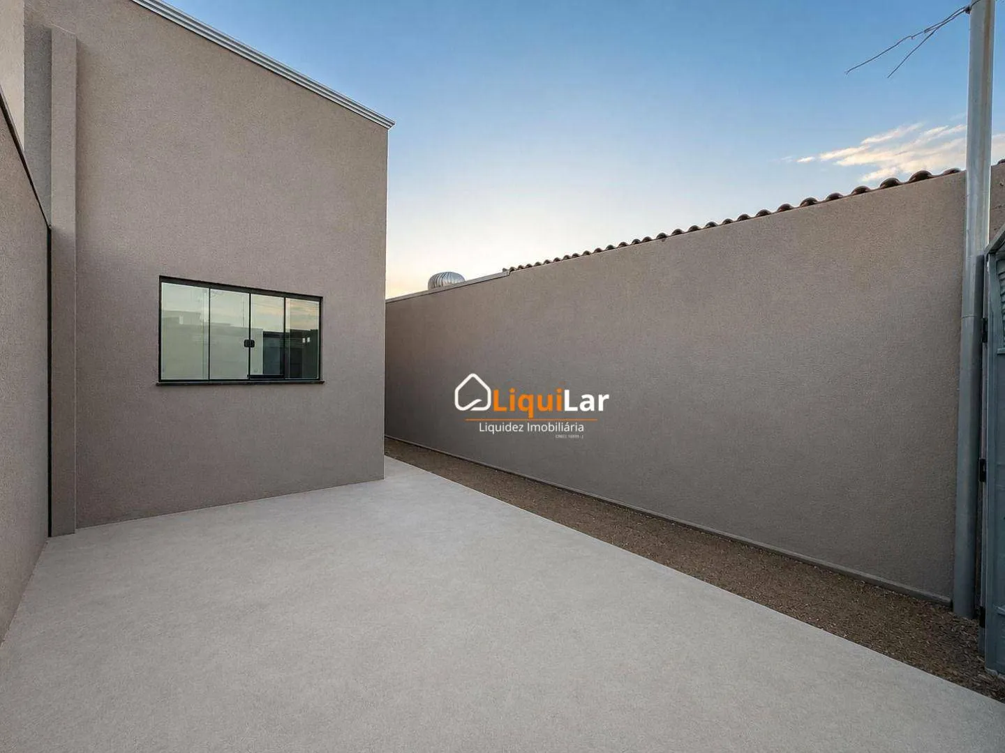 Imagem Casa Térrea no Coronel Antonino | Excelente Acabamento e Suíte
