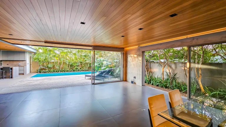 Imagem Casa com 4 quartos à venda, 582 m² por R$ 11.000.000 - Barueri/SP