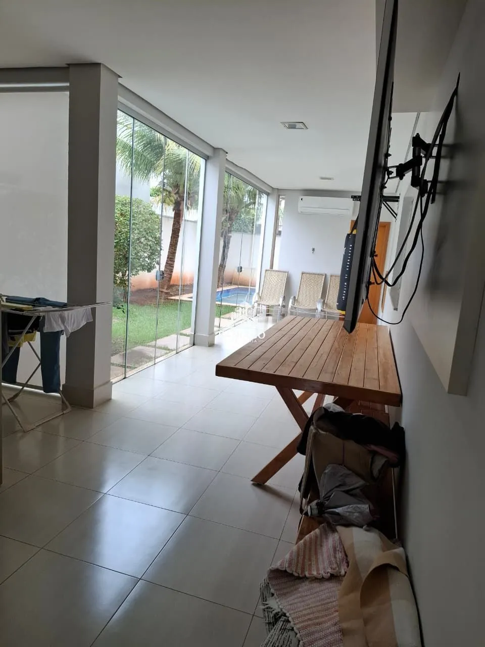 Imagem Casa Porteira Fechada no Belvedere I