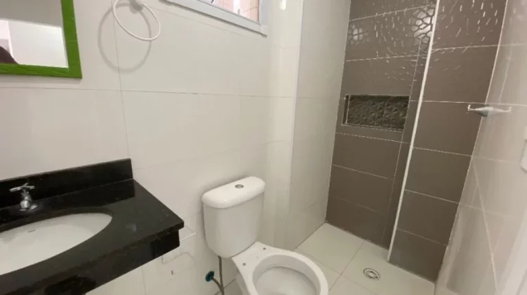 Imagem Apartamento com 2 quartos, sendo 1 suíte, sacada gourmet ampla com vista livre, em bairro tranquilo e valorizado. Á venda na Imobiliaria Consulte Imoveis.